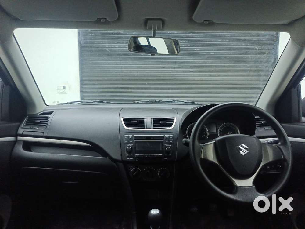 Maruti Suzuki Swift Vvt Vxi, 2016, Petrol