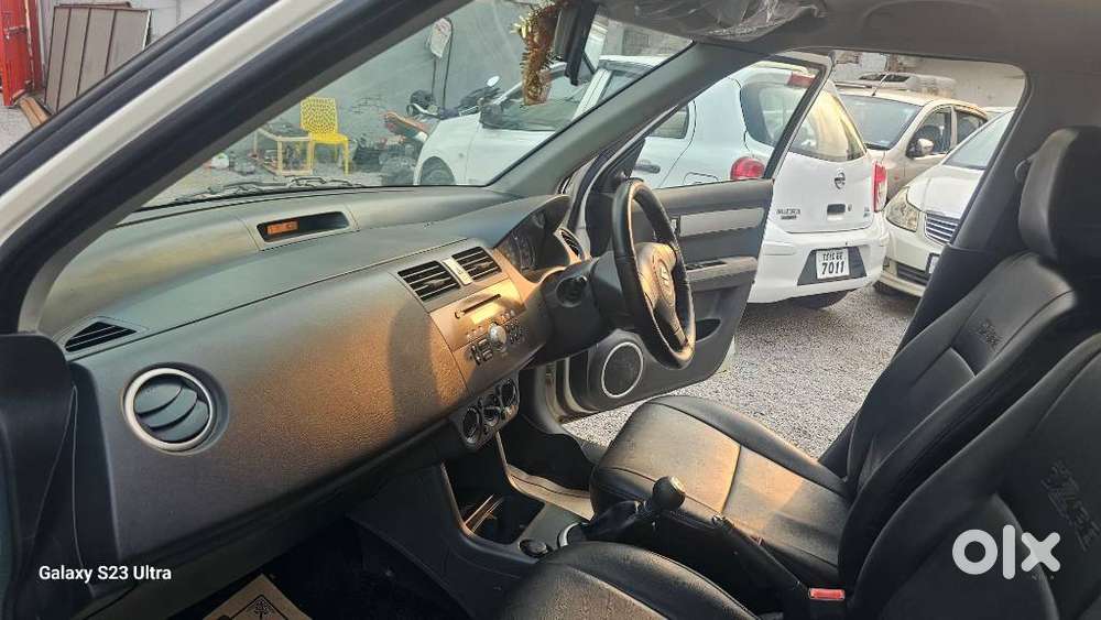 Maruti Suzuki Swift Dzire 1.2 Vxi Bsiv, 2011, Petrol