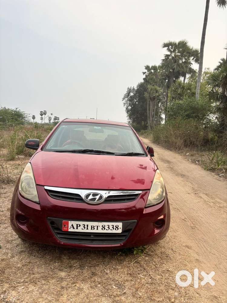 Hyundai I20 2012 Petrol 18 Km Driven