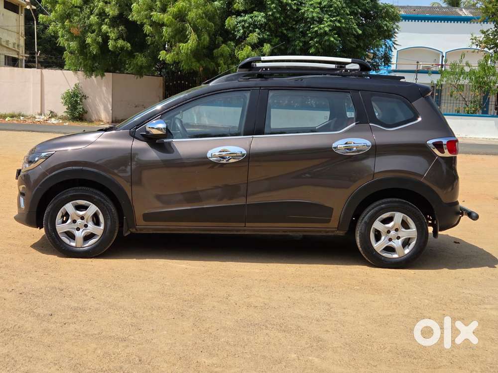 Renault Triber Rxt, 2022, Petrol