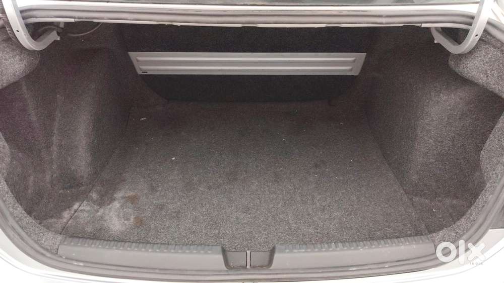 Volkswagen Vento 1.2 Highline Plus At 16 Alloy, 2019, Petrol