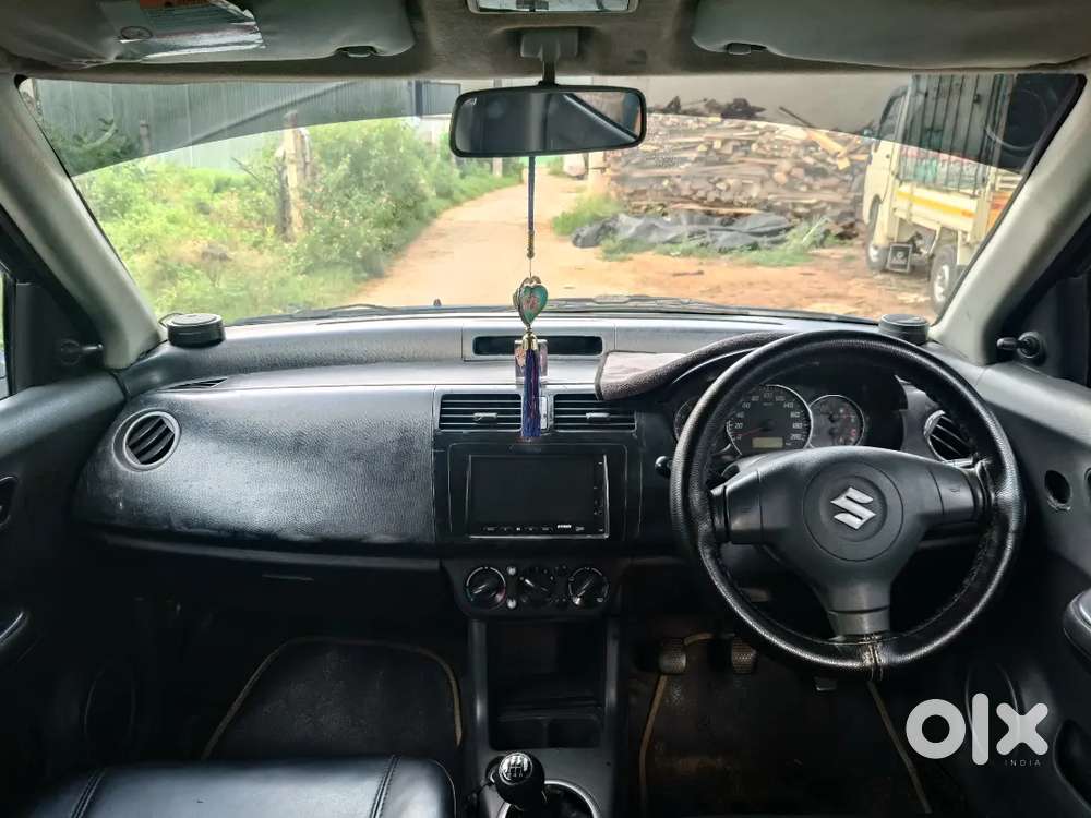 Maruti Suzuki Swift 2005 Petrol
