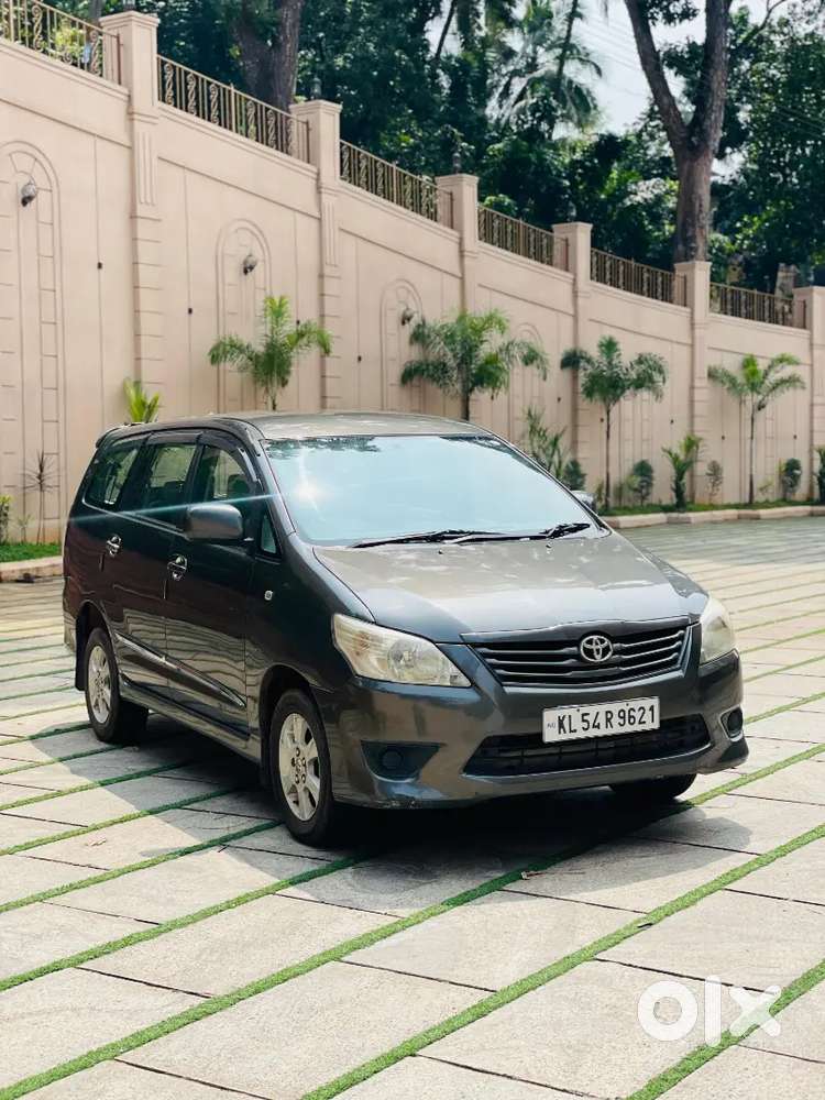 Toyota Innova 2013 Diesel Intercooler Engine Well Maintained
