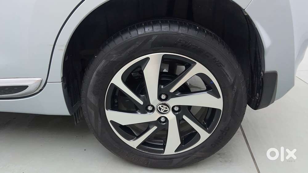 Toyota Glanza 1.2 V Amt, 2022, Petrol