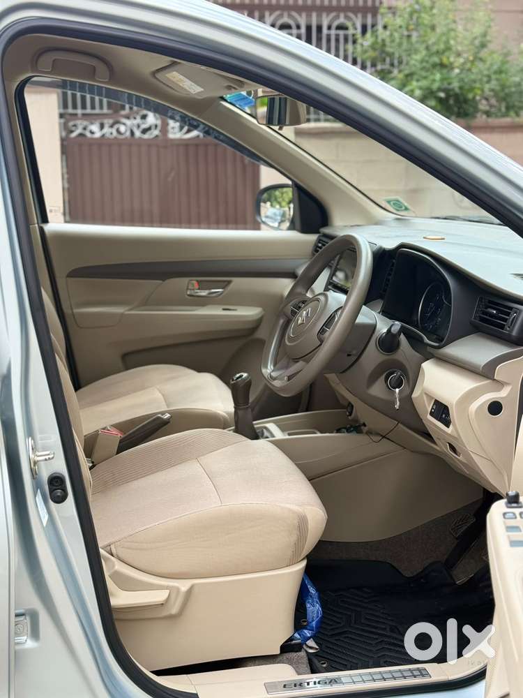 Maruti Suzuki Ertiga Vxi Shvs, 2022, Petrol