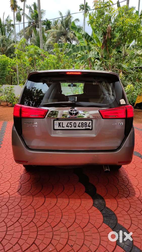 Toyota Innova Crysta 2.8 Gx At, 2017, Diesel