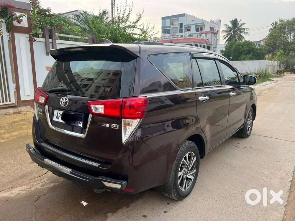 Innova Crysta 2.4 Gx At