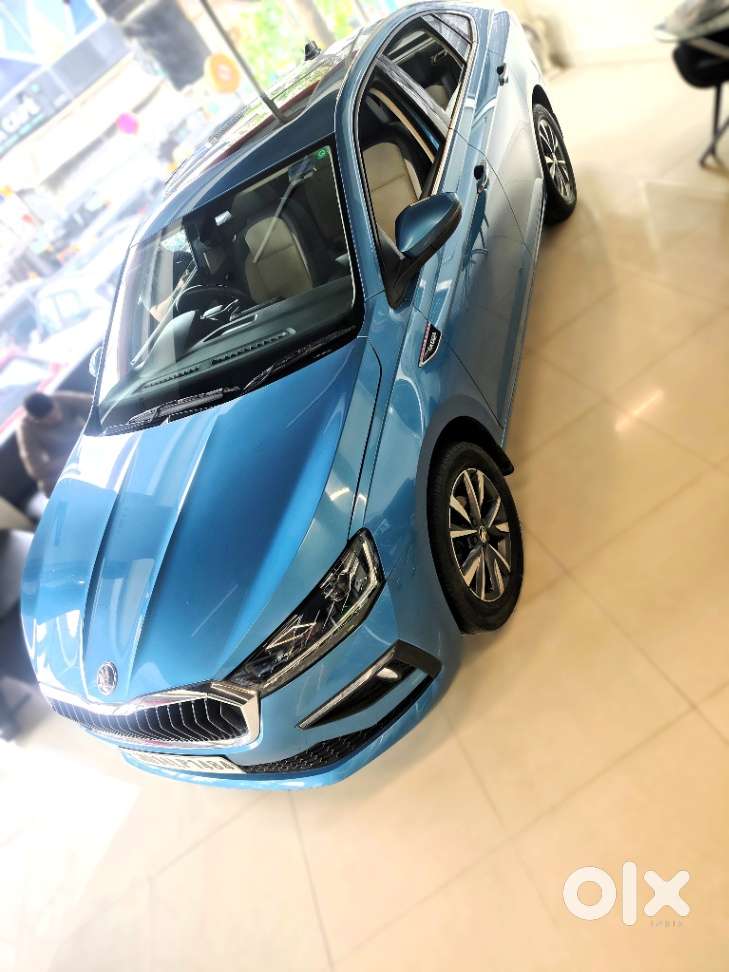 Skoda Slavia 1.0 Tsi Style At, 2024, Petrol
