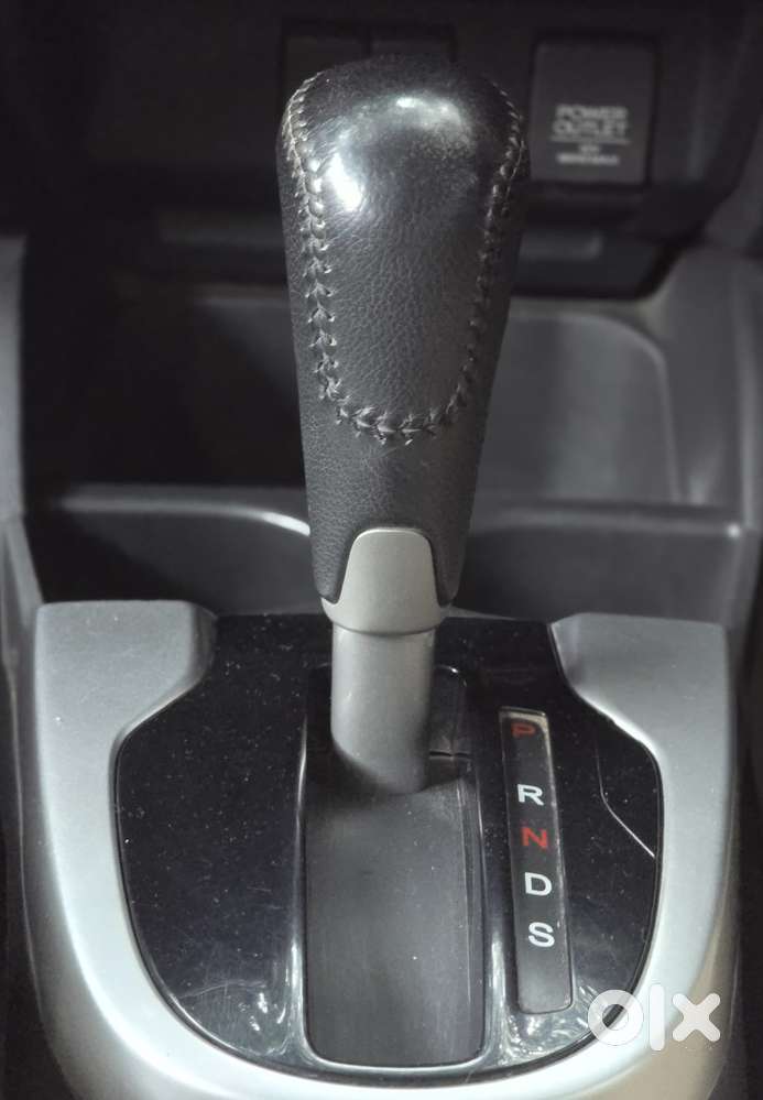 Honda Jazz V Automatic, 2016, Petrol