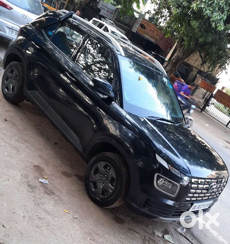 Hyundai Venue Petrol 2023