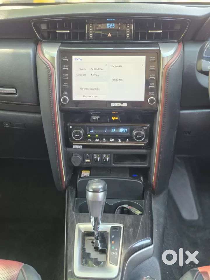 Toyota Fortuner Legender, 2021, Diesel