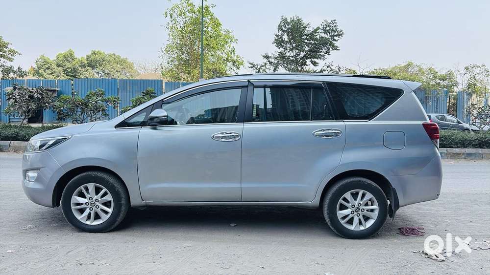 Toyota Innova Crysta 2.8 Gx At 8s, 2017, Diesel