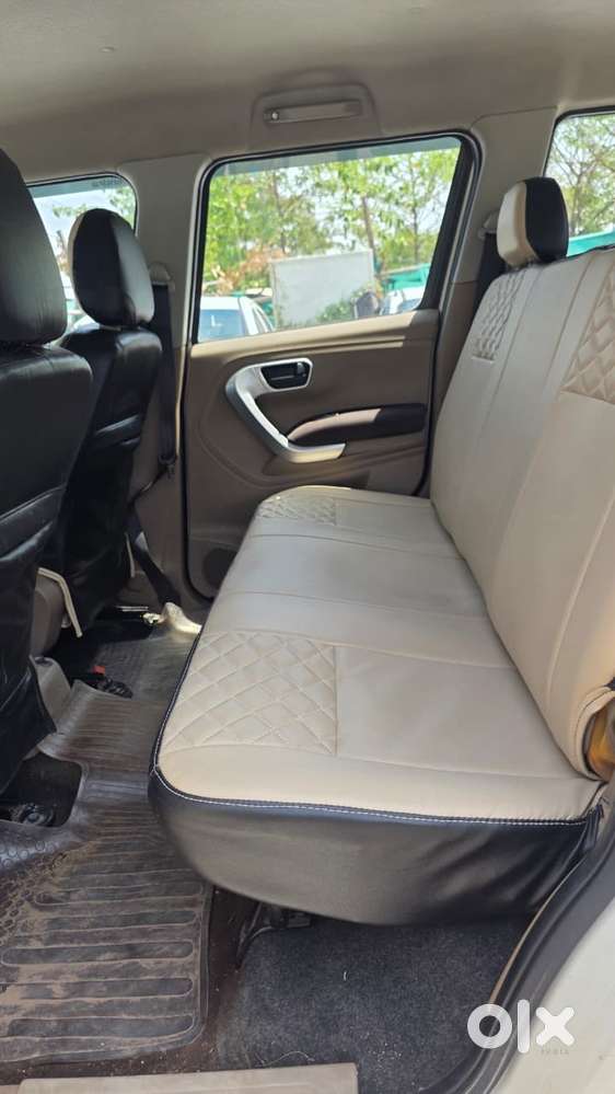 Mahindra Tuv 300 Mhawk100 T8, 2015, Diesel