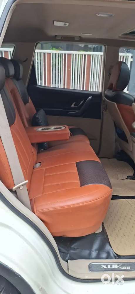 Mahindra Xuv500 W10 2015