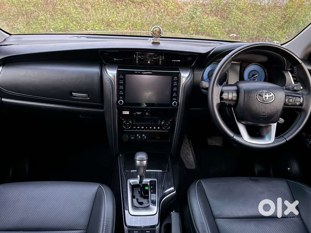 Toyota Fortuner 4x2 At 2.7 Petrol, 2026, Petrol