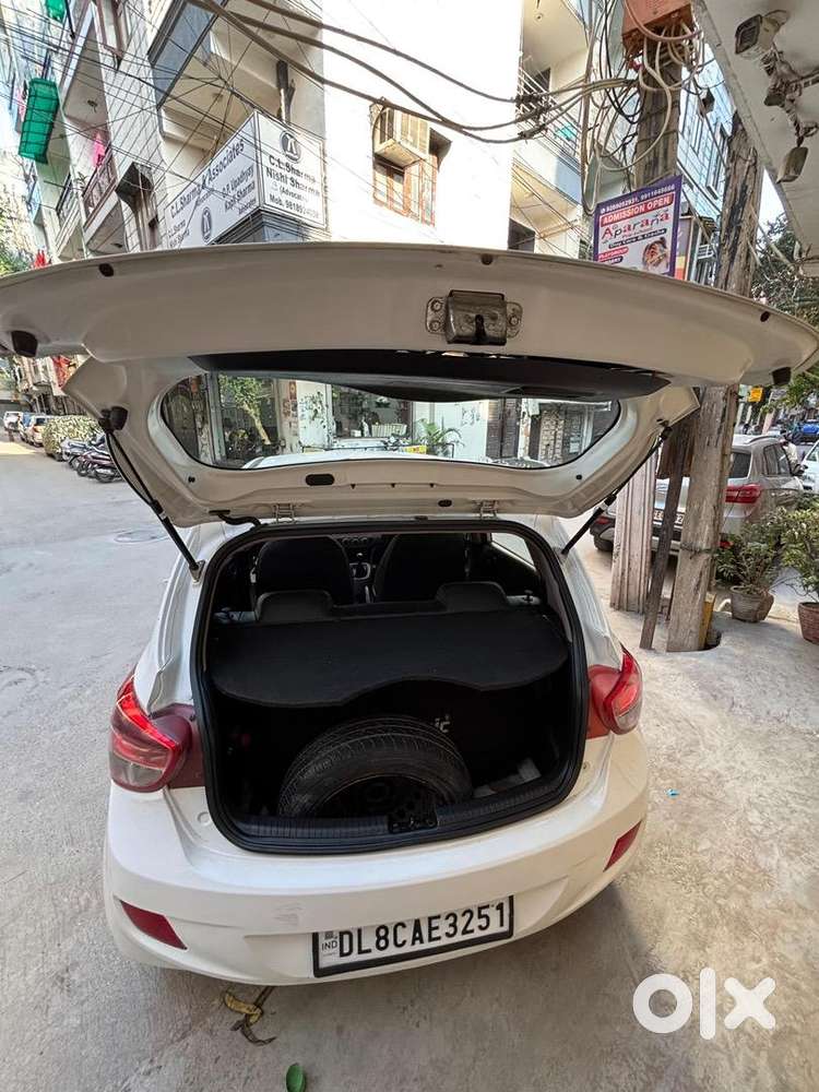 Hyundai Grand I10 Magna 2014  Cng + Petrol  87000 Km  Delhi