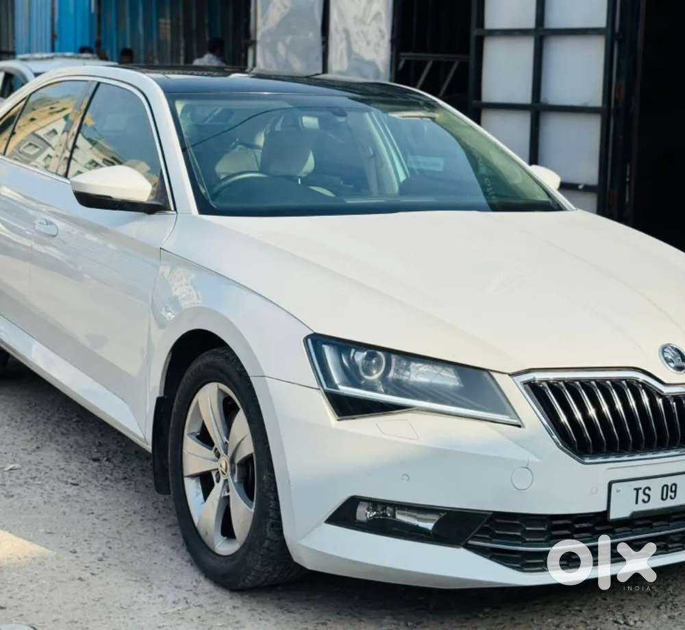Skoda Superb [ ] 1.8 Style Tsi At, 2018, Petrol