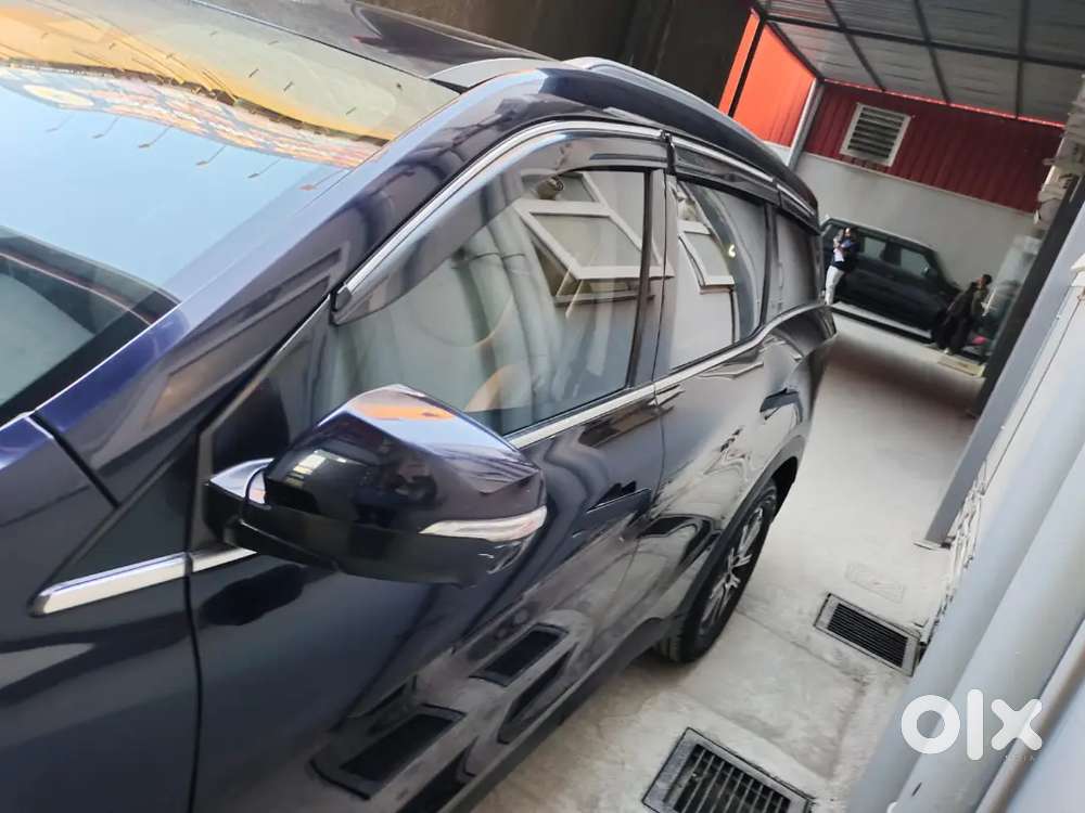 Mahindra Xuv700 2023 Diesel 98000 Km Driven