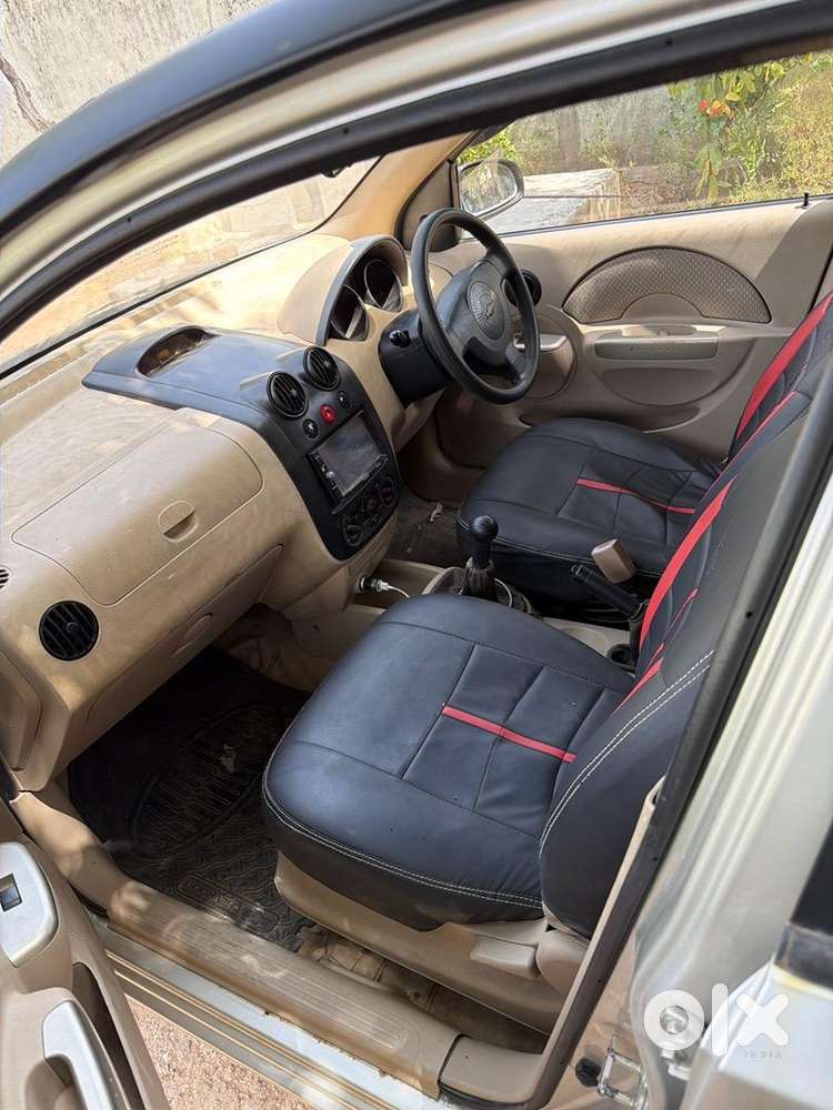 Chevrolet Aveo 2010 Petrol 100000 Km Driven
