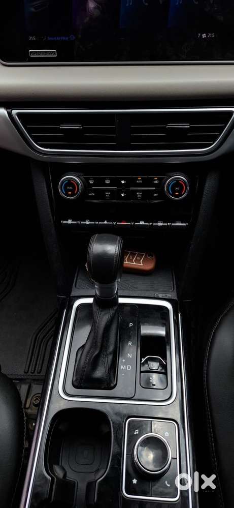 Mahindra Xuv700 2.2 Ax 7 Diesel At Str Awd, 2023, Diesel
