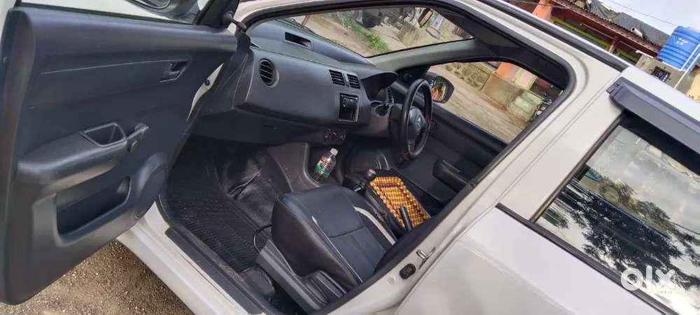 Maruti Suzuki Dzire 2017 Diesel 90000 Km Driven