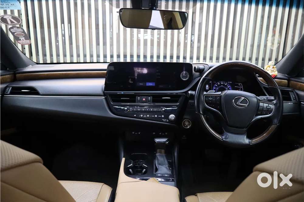 Lexus Es, 2023, Petrol