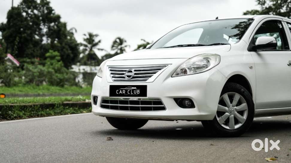 Nissan Sunny, 2015, Petrol