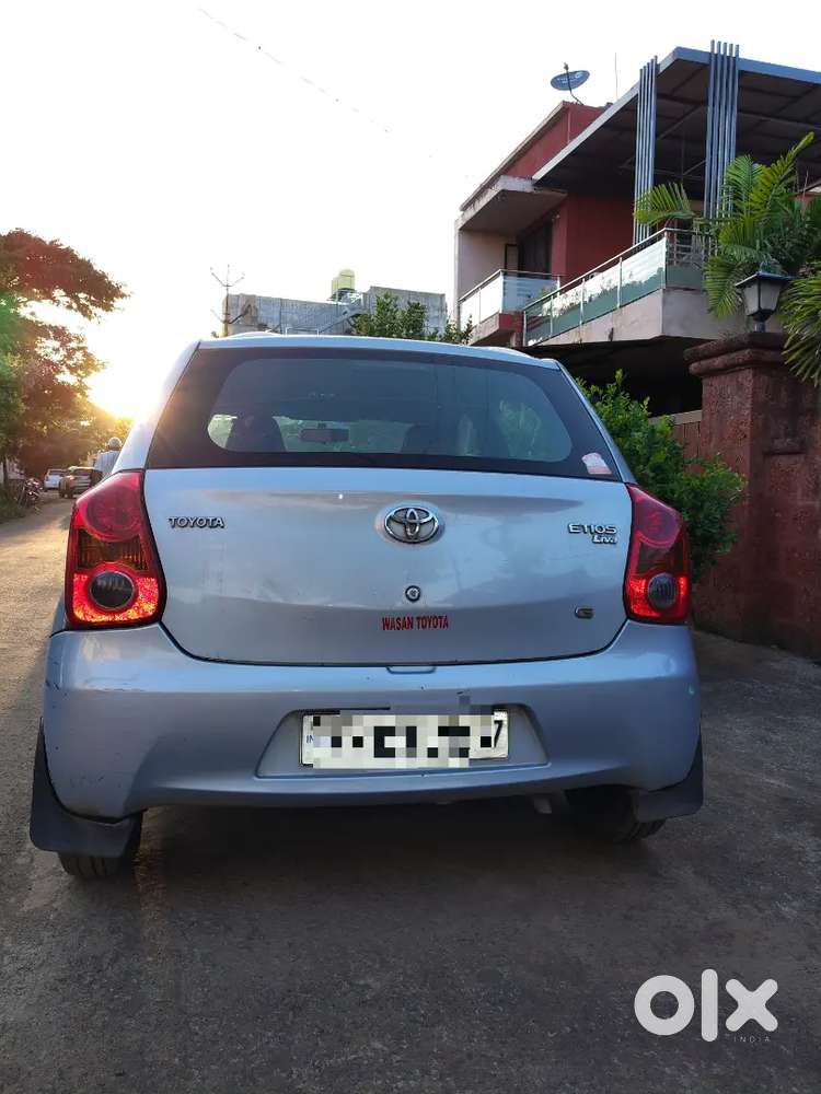 Lady Doctor Driven Toyota Etios 2013 Petrol Manual