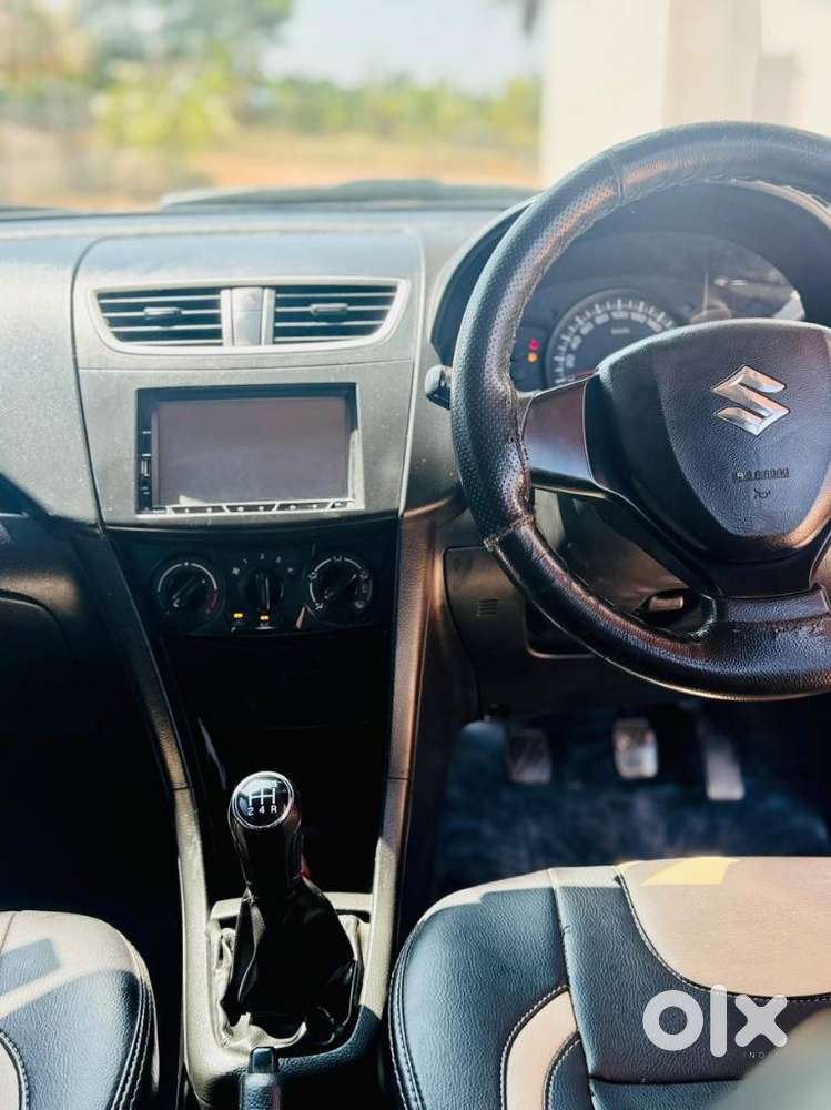 Maruti Suzuki Swift Lxi Optional-o, 2017, Petrol