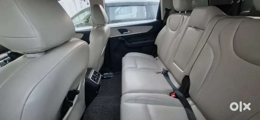 Mahindra Xuv700 Ax7l 2022