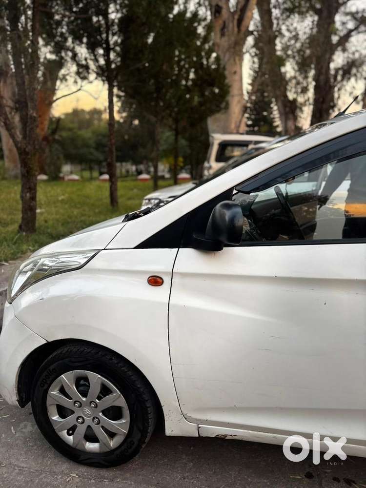 Hyundai Eon 2015 Petrol Well Maintained
