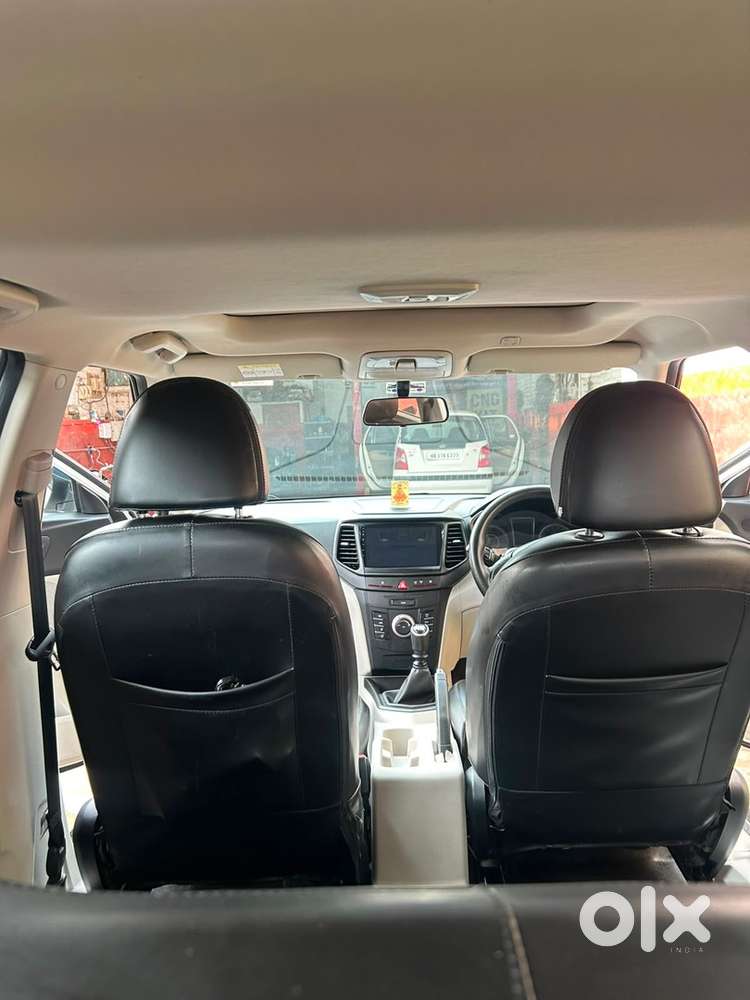 Mahindra Xuv300 Diesel 2024 Showroom Condition