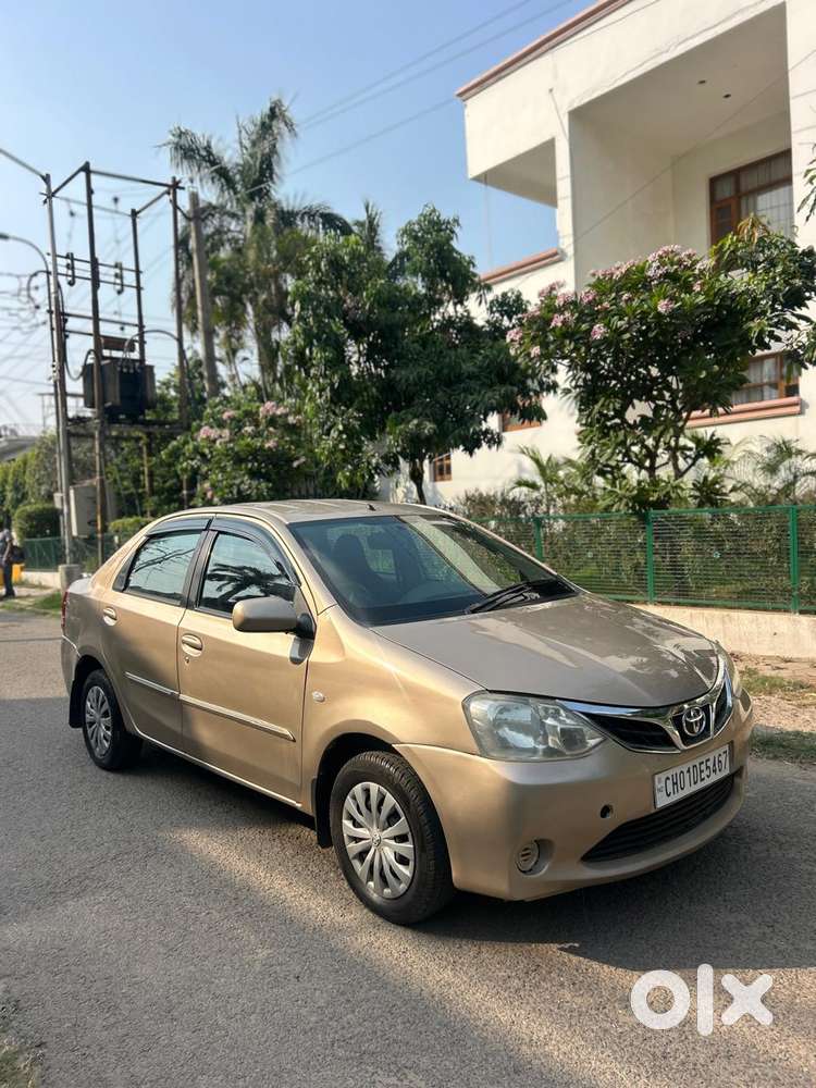 Toyota Etios, 2011, Petrol