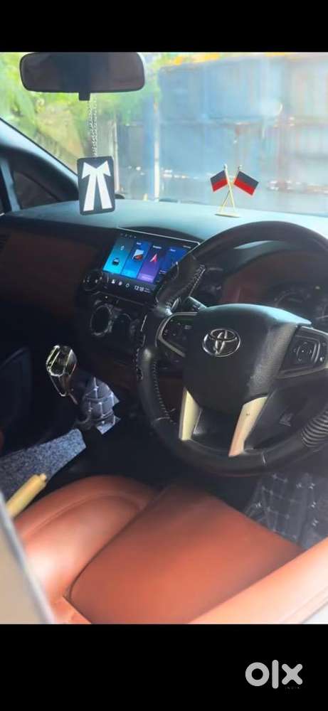 Toyota Innova 2009 Convertes To Crysta