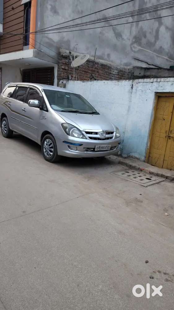 Toyota Innova 2006 Diesel Well Maintained