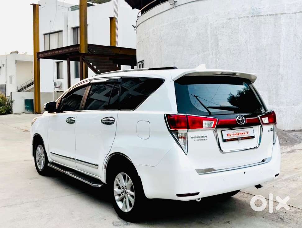 Toyota Innova Crysta 2.4 Gx Mt 8s, 2017, Diesel