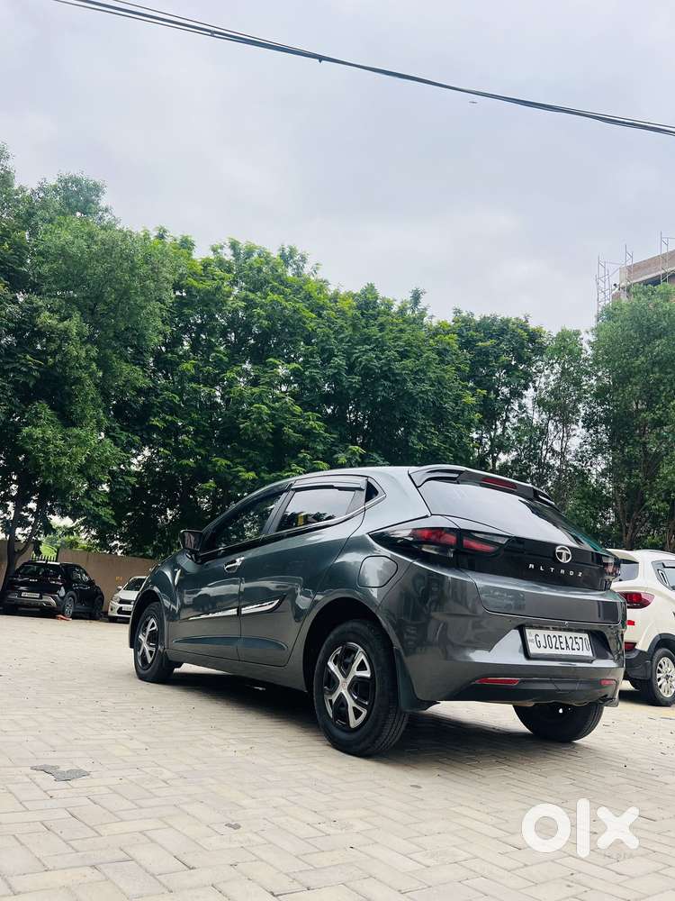 Tata Altroz 1.2 Xm, 2023, Petrol