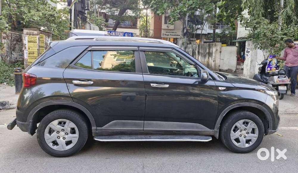 Hyundai Venue S 1.2 Petrol, 2021, Petrol