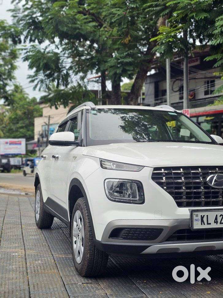 Hyundai Venue S 1.2 Petrol, 2021, Petrol