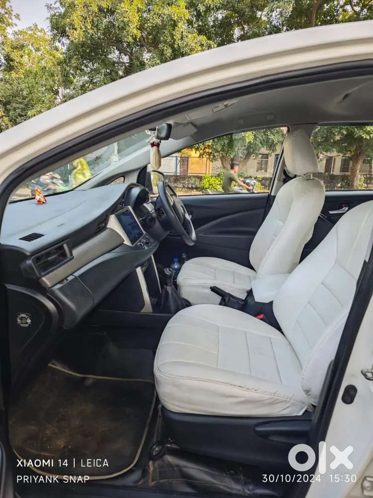 Toyota Innova Crysta 2017 Diesel 110000 Km Driven