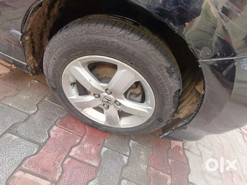 New Condition Car No Any Problem All Works Done 
4 Tyer New Good Year