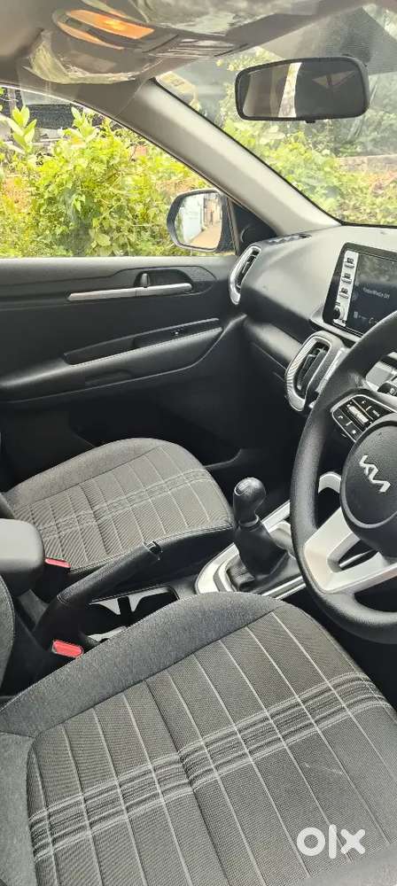 Kia Sonet 2025 December 31st Sunroof