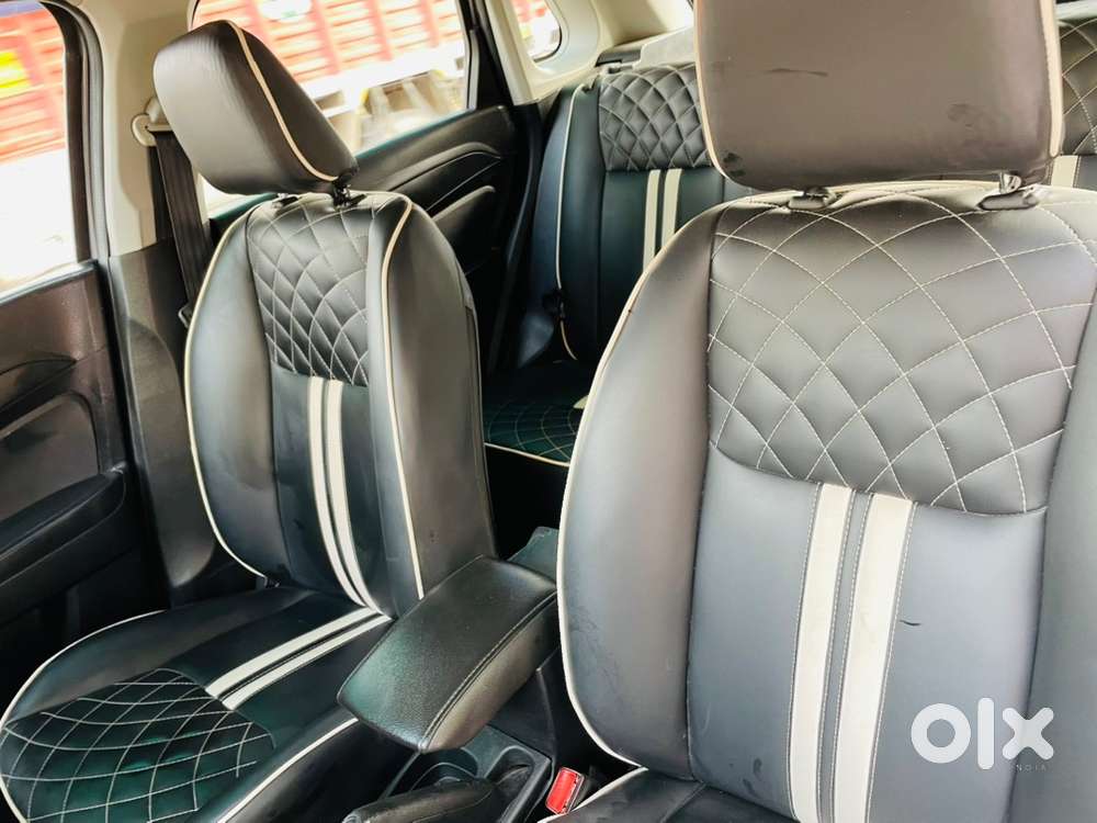 Kia Carens 2025 Petrol