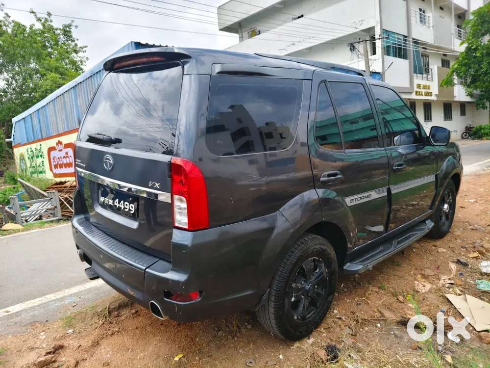 Tata Safari Storme 2016 Diesel Manual Car