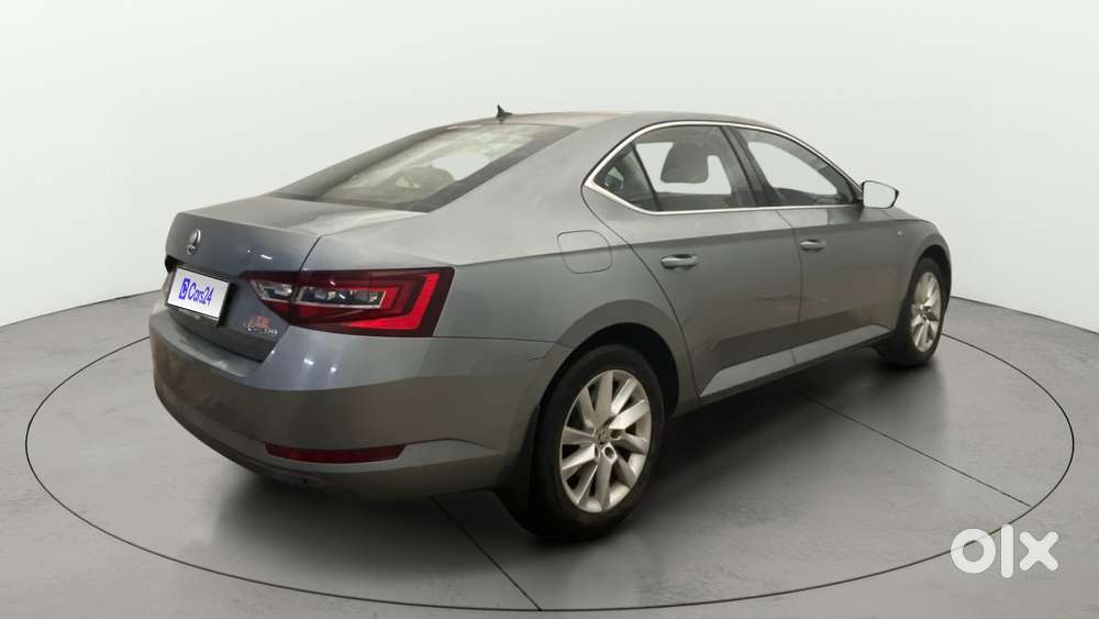 Skoda Superb Lk 1.8 Tsi At, 2017, Petrol