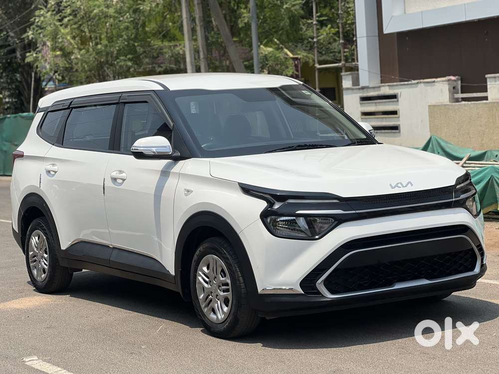 Kia Carens 1.5 Premium 7 Str, 2023, Petrol