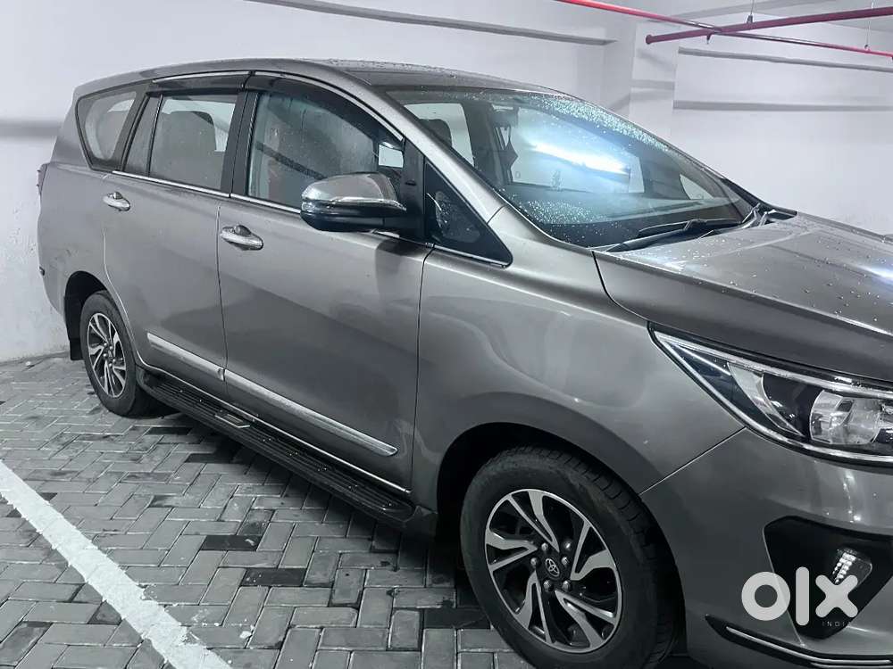 Toyota Innova 2021 Diesel 77000 Km Driven