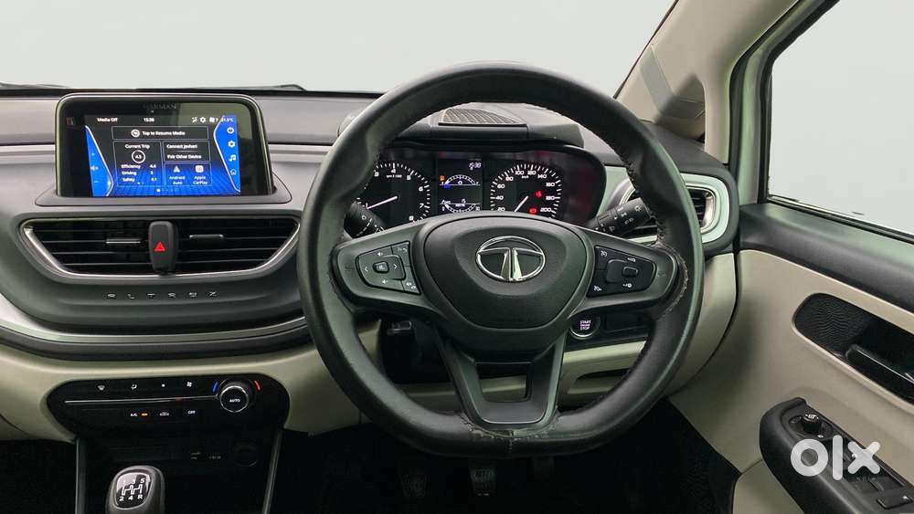 Tata Altroz 1.2 Xt, 2023, Petrol