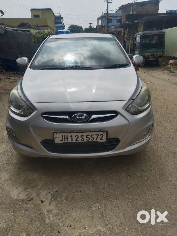 Hyundai Verna 2011