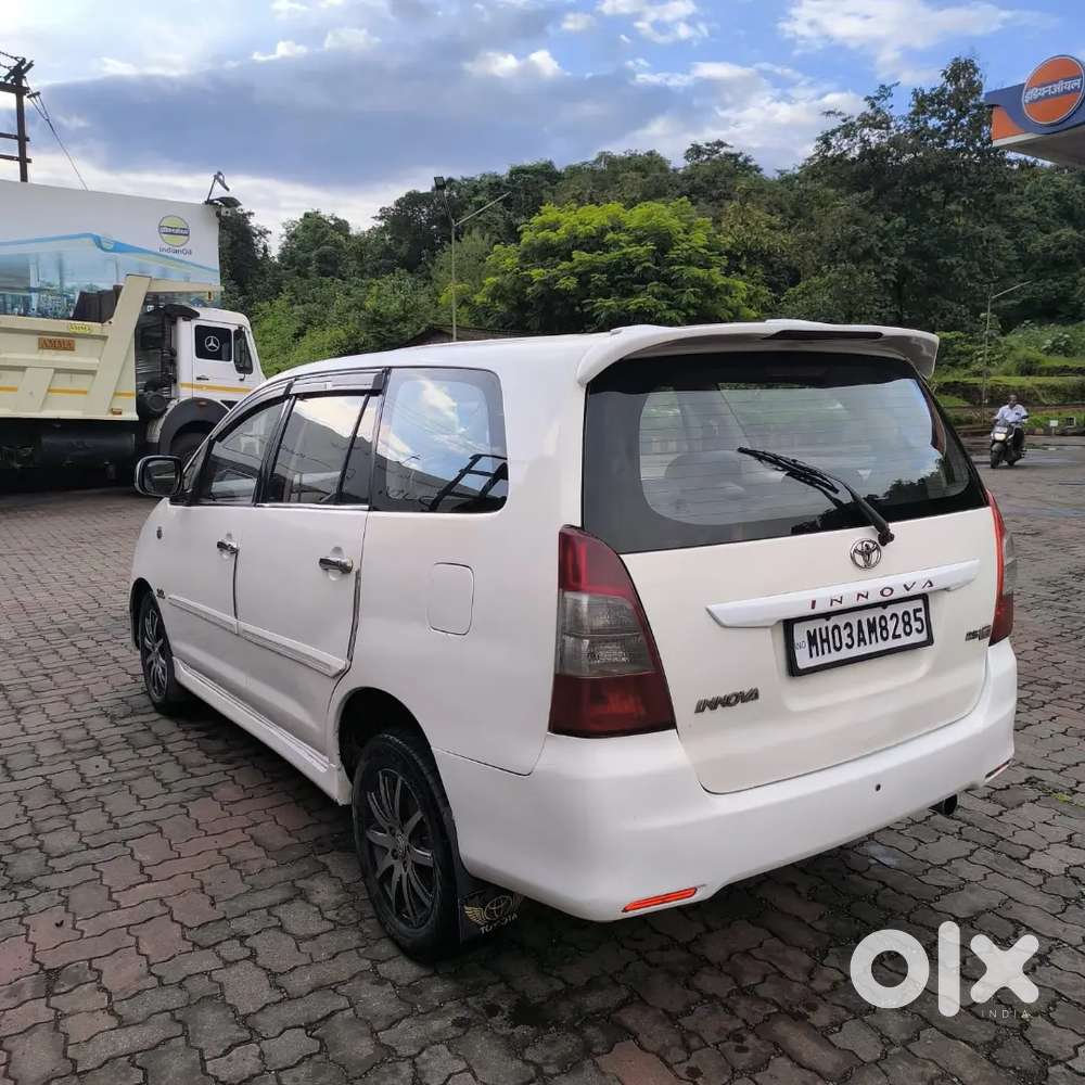 टोयोटा इनोव्हा